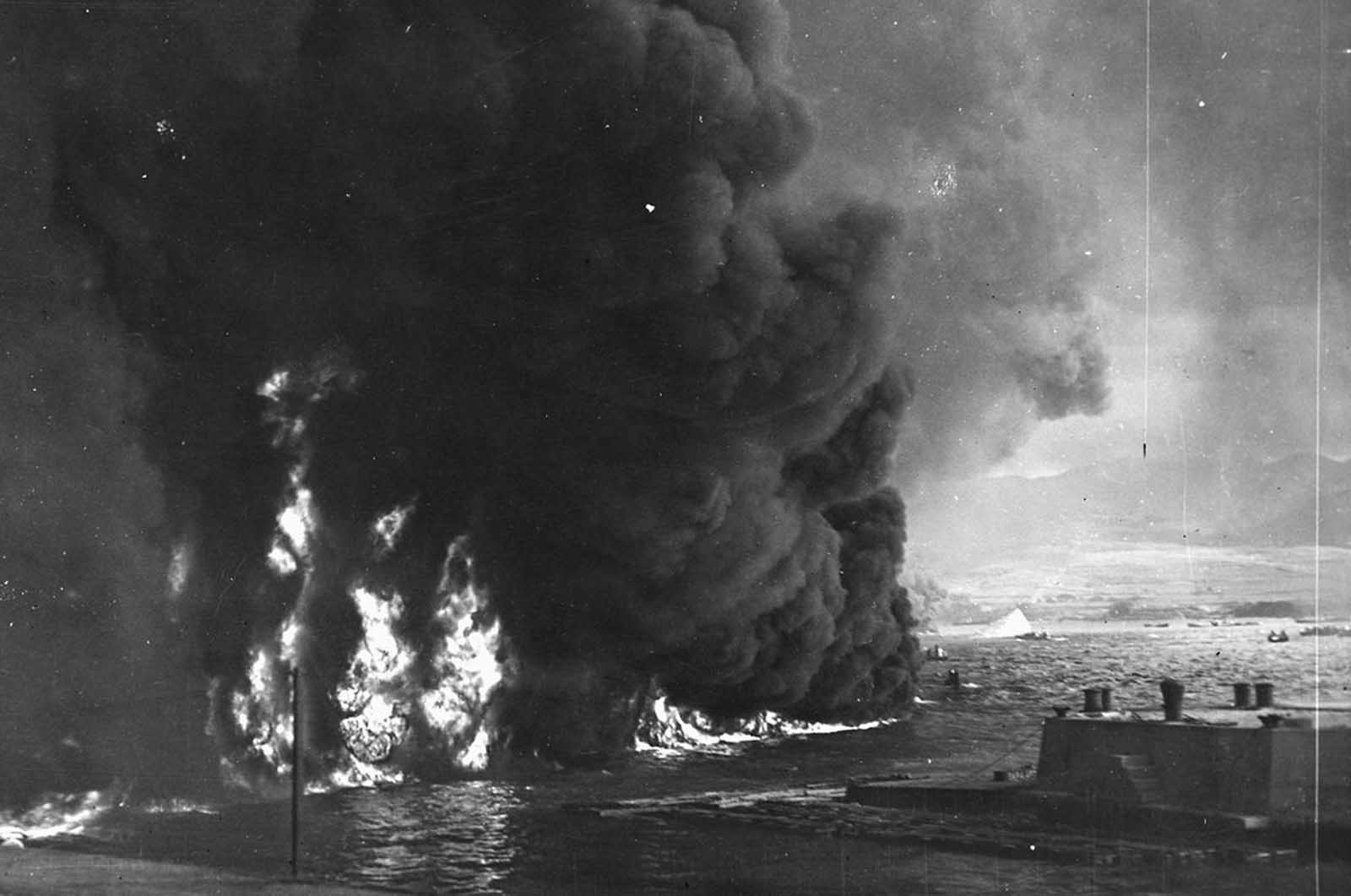 Attack_on_Pearl_Harbor_1941 (25).jpg