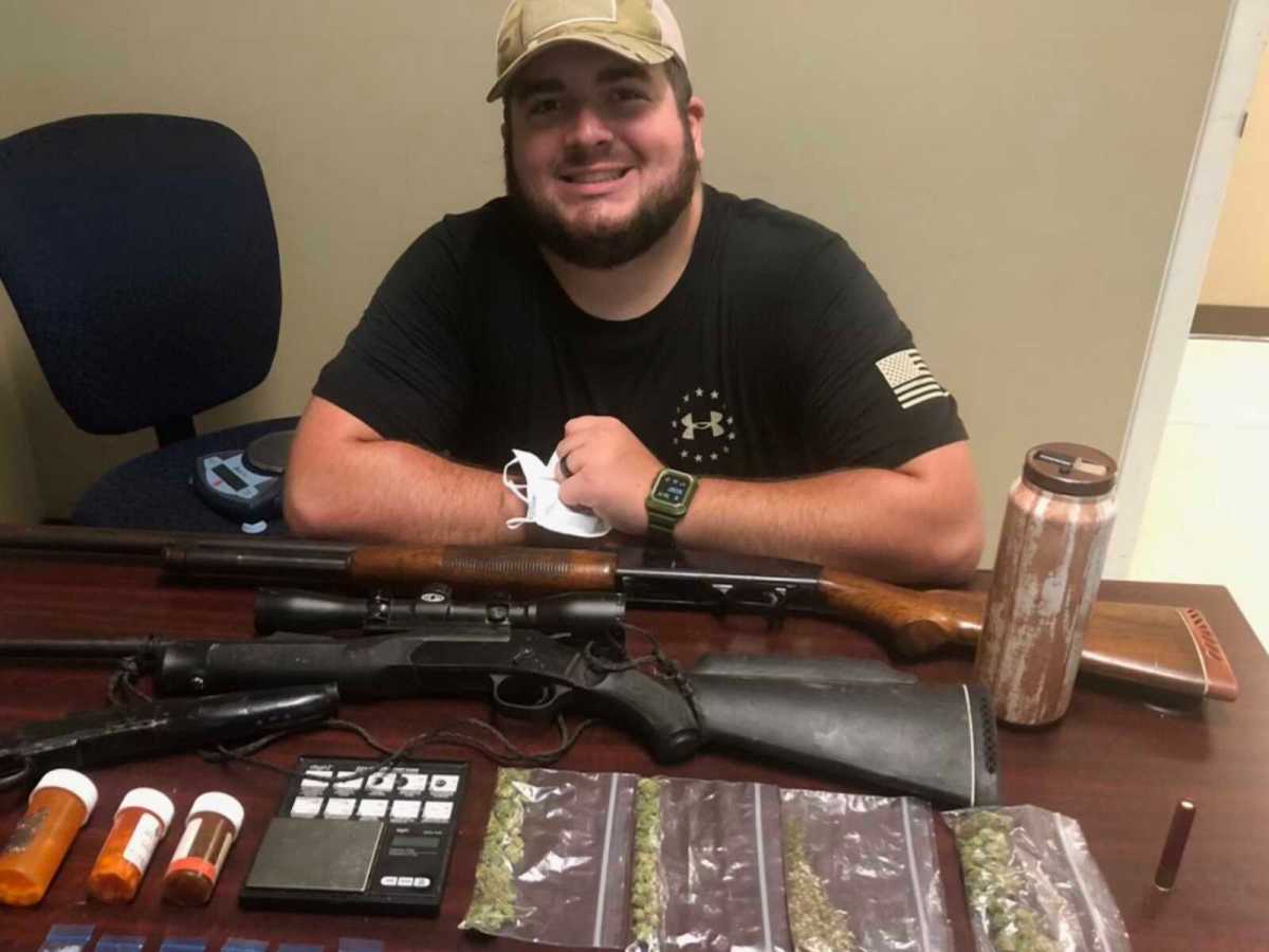 Manhunt On After Suspect Guns Down Small Town Georgia Police Officer Outside&nbsp;Station